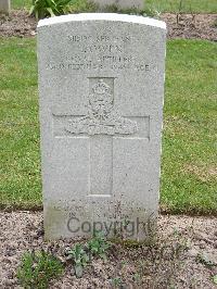 Reichswald Forest War Cemetery - Owen, Isaac